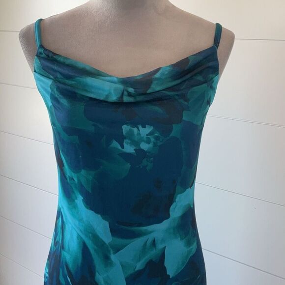 Pretty Garden Summer Floral Spaghetti Strap Maxi Dress Size Medium - Picture 3 of 11